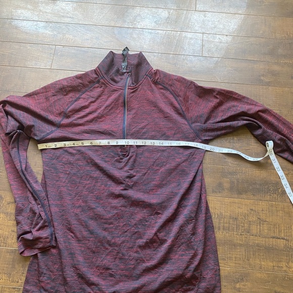 Lululemon Metal Vent tech 1/2 zip - Picture 4 of 12